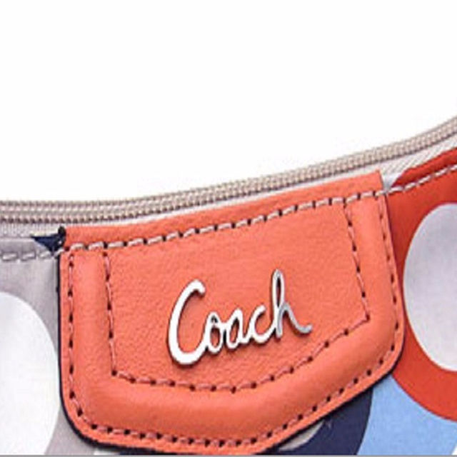 COACH(コーチ)の新品★レア★コーチ アシュリーオプアート スカーフ プリント スウィングパック レディースのバッグ(ショルダーバッグ)の商品写真