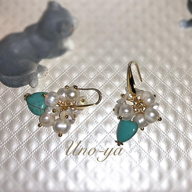 ［Sea flower］ターコイズ＆パールピアス ハンドメイドのアクセサリー(ピアス)の商品写真