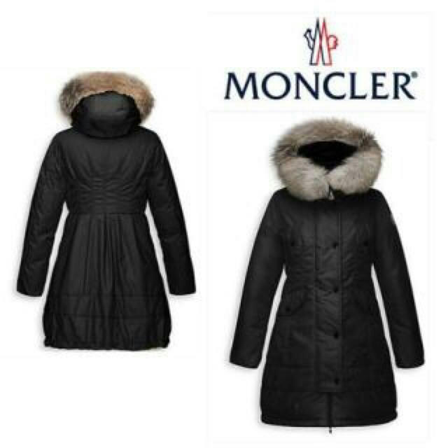 MONCLER(モンクレール)のMONCLER♡ レディースのジャケット/アウター(ダウンジャケット)の商品写真