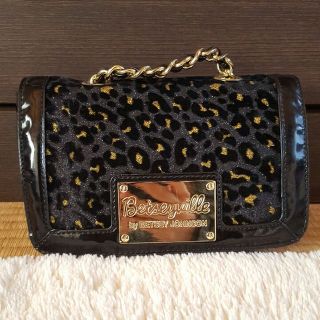 ベッツィジョンソン(BETSEY JOHNSON)のベッツィジョンソン　バッグ(クラッチバッグ)