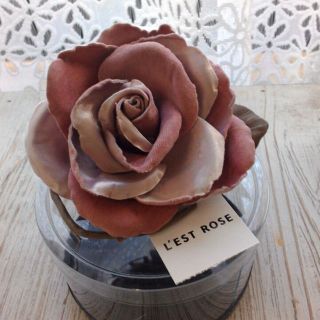 レストローズ(L'EST ROSE)のL'EST ROSE　バラのコサージュ(その他)