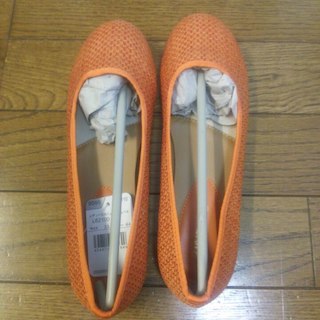 値下げ　メッシュ風　ペタンコ靴　オレンジ　23㎝(ハイヒール/パンプス)