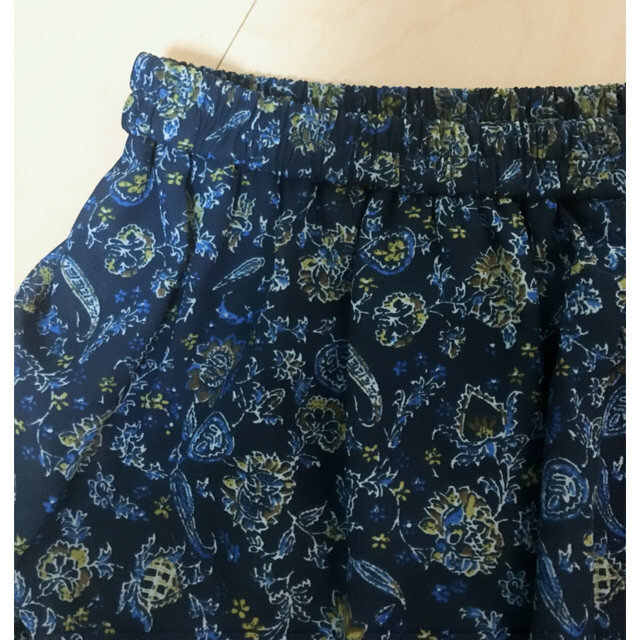 UNIQLO(ユニクロ)のロング スカート 花柄 マタニティにも レディースのスカート(ロングスカート)の商品写真