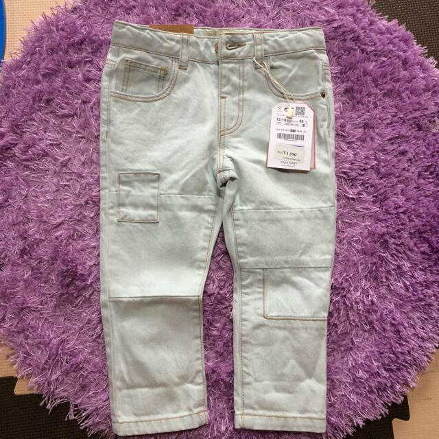 ZARA KIDS(ザラキッズ)のZARA パッチデニム キッズ/ベビー/マタニティのキッズ服男の子用(90cm~)(その他)の商品写真