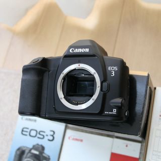 キヤノン(Canon)の【美品】Canon EOS-3 元箱含めて一式付属(フィルムカメラ)