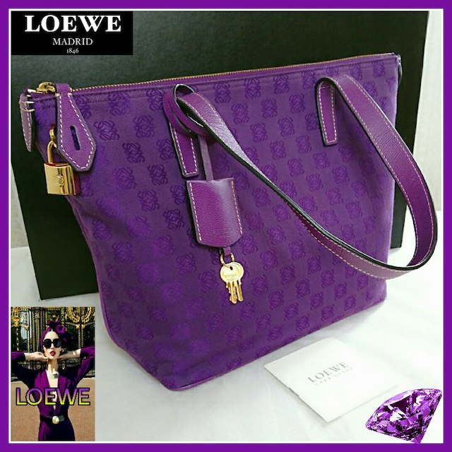 LOEWE(ロエベ)の良好寄💜希少カラーロエベ 魅惑のパープル💜アナグラム トートバッグ冊子付 レディースのバッグ(トートバッグ)の商品写真