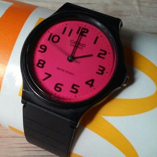 カシオ(CASIO)のmimi様専用カシオチープ腕時計(電池交換済)赤＆白(腕時計(アナログ))