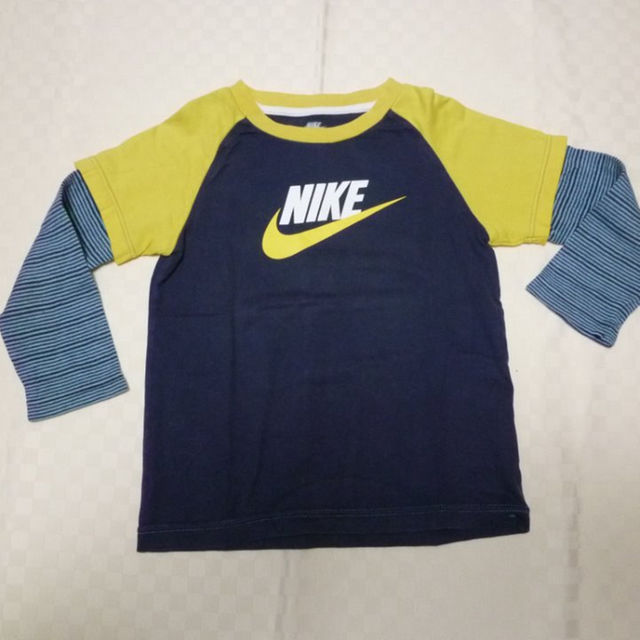 NIKE(ナイキ)の★ナイキ NIKE★こども用 長袖Tシャツ ネイビー 100㎝ キッズ/ベビー/マタニティのキッズ服男の子用(90cm~)(その他)の商品写真