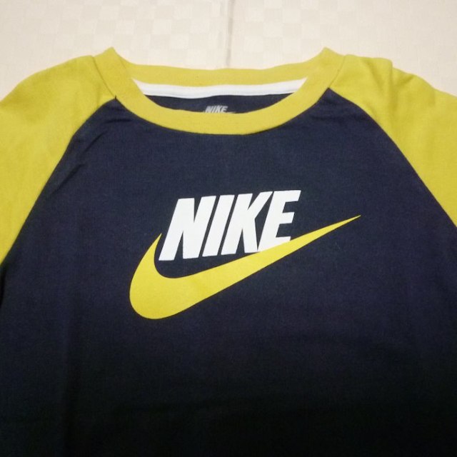 NIKE(ナイキ)の★ナイキ NIKE★こども用 長袖Tシャツ ネイビー 100㎝ キッズ/ベビー/マタニティのキッズ服男の子用(90cm~)(その他)の商品写真