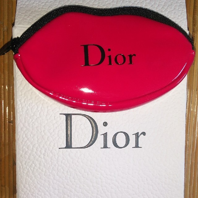 Dior(ディオール)のsumichan様専用Dior 非売品　リップ型ポーチ レディースのファッション小物(コインケース)の商品写真