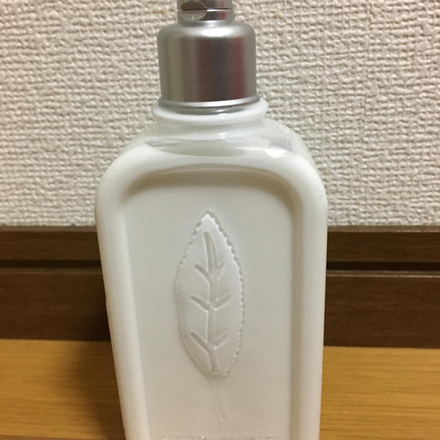 L'OCCITANE(ロクシタン)のロクシタン  ボディローション  新品未使用 コスメ/美容のボディケア(ボディローション/ミルク)の商品写真