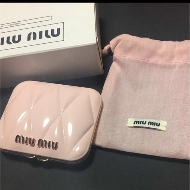 miumiu(ミュウミュウ)のmiumiu☆コンパクトミラー レディースのファッション小物(ミラー)の商品写真