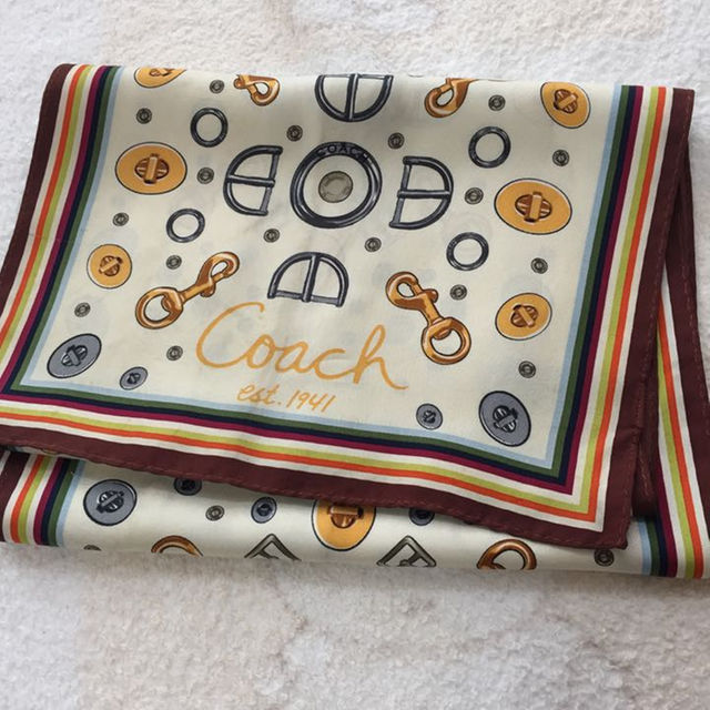 COACH(コーチ)の再値下げ《難あり》COACH スカーフ（長さおおよそ150㎝） レディースのファッション小物(マフラー/ショール)の商品写真