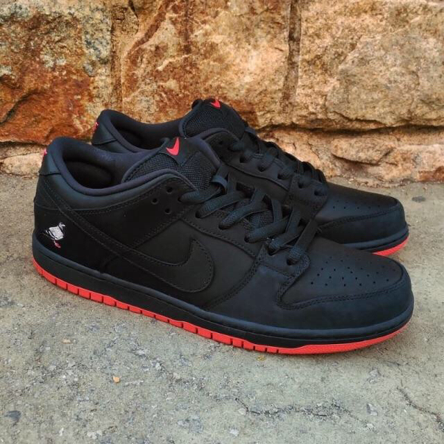 NIKE SB DUNK LOW Black Pigeon ピジョン ダンク