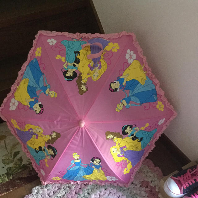 プリンセス ディズニー 傘 園児サイズ 状態良好 キッズ/ベビー/マタニティのこども用ファッション小物(傘)の商品写真
