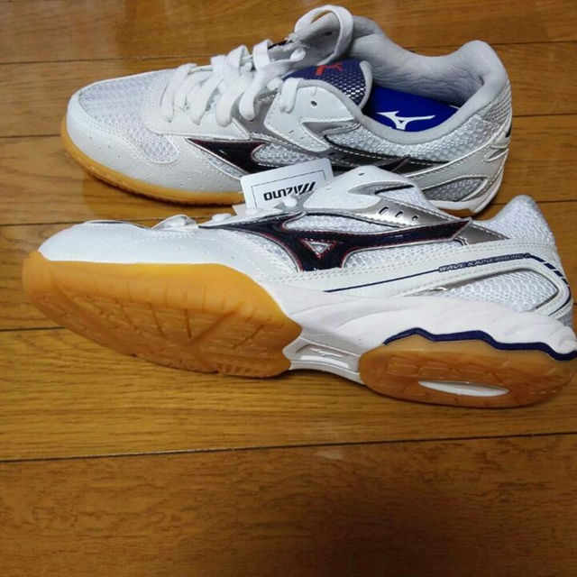 MIZUNO(ミズノ)の卓球シューズ　ウエーブカイザーブルク２ メンズの靴/シューズ(スニーカー)の商品写真