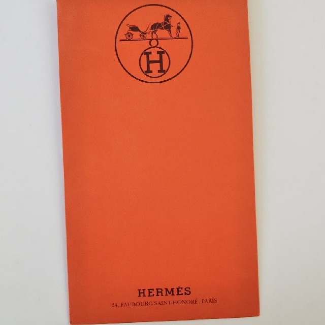 Hermes(エルメス)の新品未使用　エルメススカーフ　正規品　プチカレ レディースのファッション小物(マフラー/ショール)の商品写真