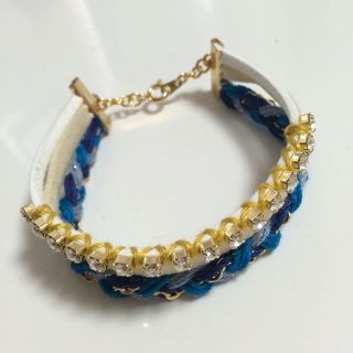 編み込み3連ブレスレット❤︎ビジュー❤︎革ひも❤︎ハンドメイド❤︎(ブレスレット/バングル)