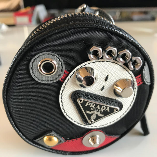 PRADA(プラダ)のお値下げ！PRADAのコインケース レディースのファッション小物(コインケース)の商品写真