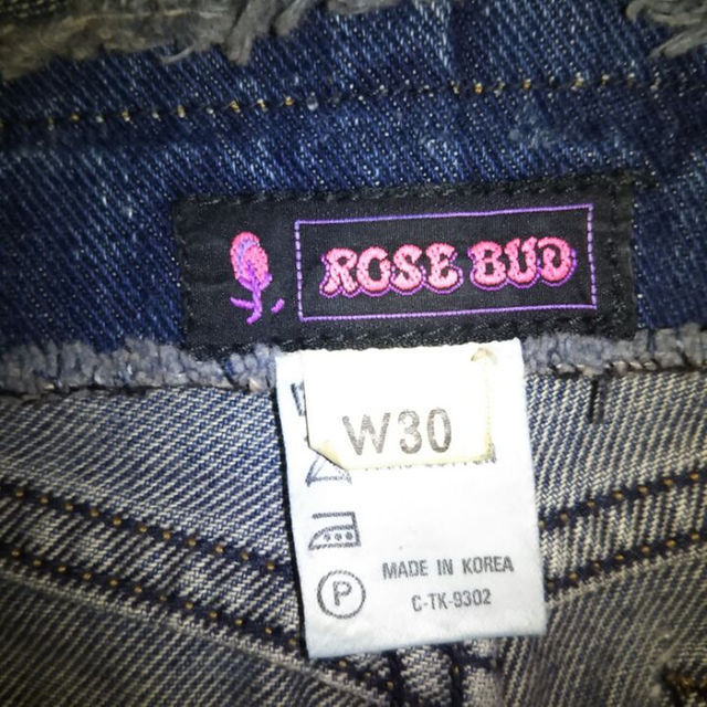 ROSE BUD(ローズバッド)のROSE BUD　ダメージ加工デニム　ブルー レディースのパンツ(デニム/ジーンズ)の商品写真