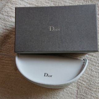 「新品 Diorサングラスケース」に近い商品
