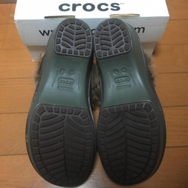 crocs(クロックス)のクロックス  ファズ  サボサンダル W7 23〜23.5㎝ レディースの靴/シューズ(サンダル)の商品写真