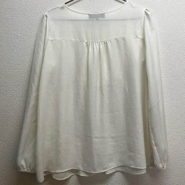 UNTITLED(アンタイトル)の〔mamimami様専用〕UNTITLED ブラウス レディースのトップス(シャツ/ブラウス(長袖/七分))の商品写真