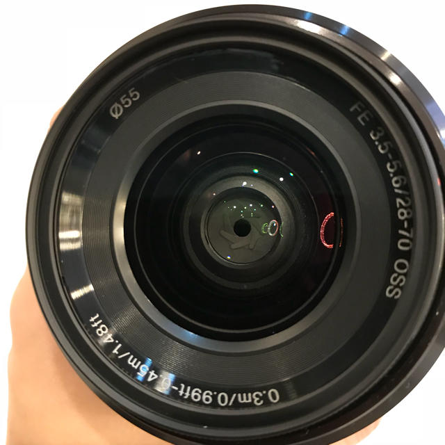 SONY(ソニー)のsony FE 28-70mm F3.5-5.6 OSS SEL2870 美品 スマホ/家電/カメラのカメラ(レンズ(ズーム))の商品写真