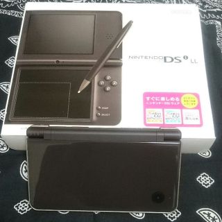 ニンテンドーDS(ニンテンドーDS)の美品 付属品完備おまけ付 ニンテンドーDSi LL ダークブラウン(携帯用ゲーム機本体)