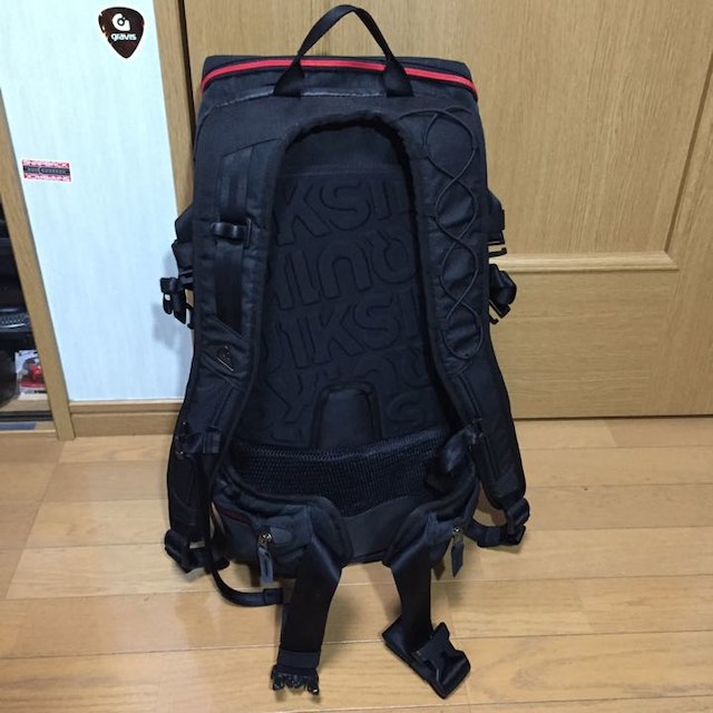 QUIKSILVER(クイックシルバー)の【美品】スノボー用 防水バックパック QUIKSILVER クイックシルバー メンズのバッグ(バッグパック/リュック)の商品写真