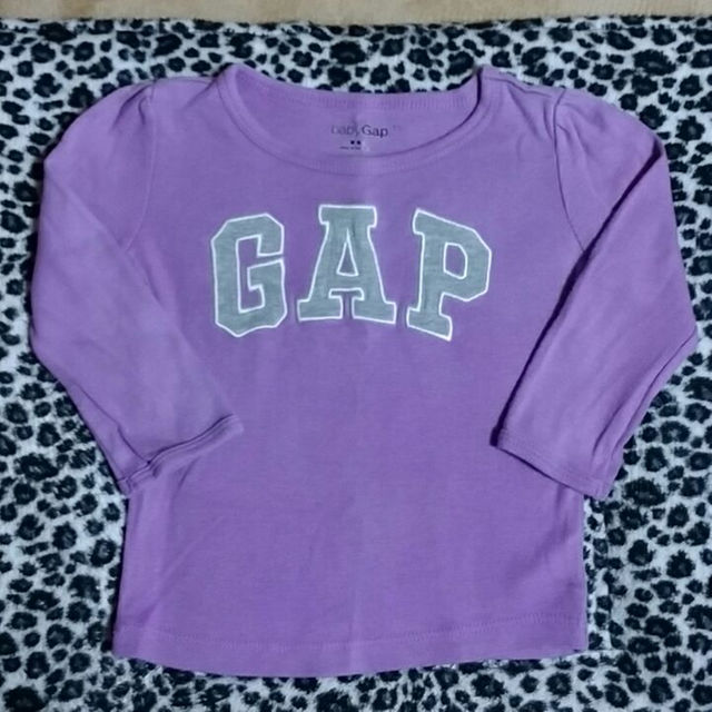 babyGAP(ベビーギャップ)のGAP ロンT 80 キッズ/ベビー/マタニティのベビー服(~85cm)(その他)の商品写真