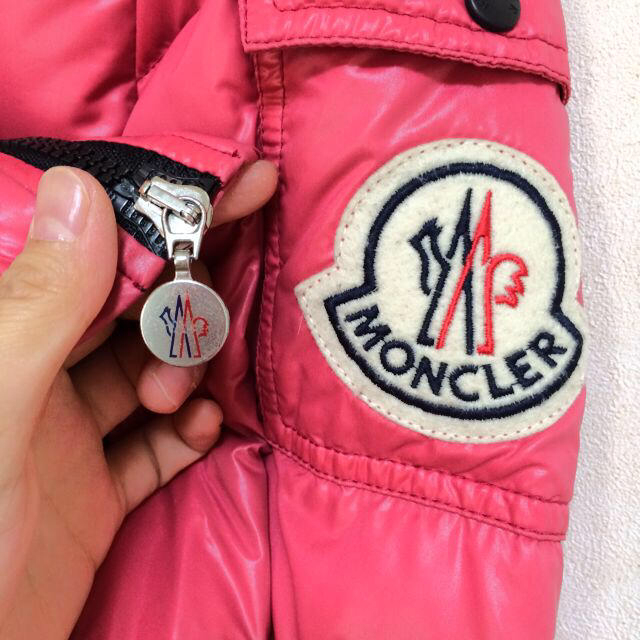 MONCLER(モンクレール)のモンクレール 0サイズ 送料込 レディースのジャケット/アウター(ダウンジャケット)の商品写真