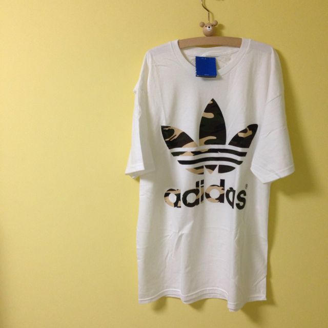 adidas(アディダス)の▼adidasTシャツ▼ レディースのトップス(Tシャツ(半袖/袖なし))の商品写真