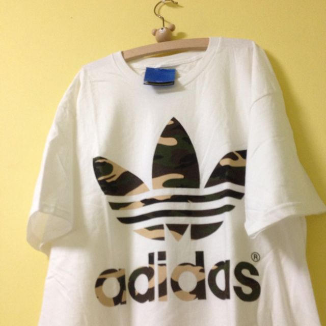 adidas(アディダス)の▼adidasTシャツ▼ レディースのトップス(Tシャツ(半袖/袖なし))の商品写真