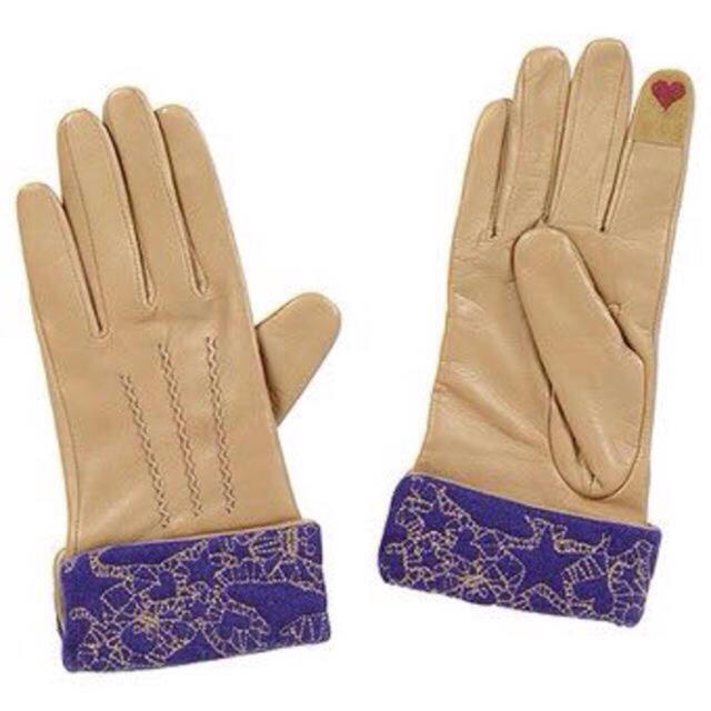 Vivienne Westwood(ヴィヴィアンウエストウッド)の【Vivienne Westwood】皮グローブ レディースのファッション小物(手袋)の商品写真