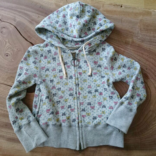 NEEDLE WORK SOON(ニードルワークスーン)のスウェットパーカー キッズ/ベビー/マタニティのキッズ服女の子用(90cm~)(ジャケット/上着)の商品写真