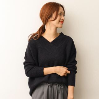 リサーチ(....... RESEARCH)の専用⭐️新品タグ付き URBAN RESEARCH Vネックニット(ニット/セーター)