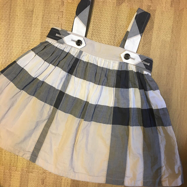 BURBERRY(バーバリー)のバーバリー スカート 110 美品 キッズ/ベビー/マタニティのキッズ服女の子用(90cm~)(スカート)の商品写真