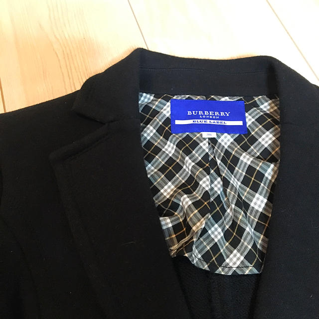 BURBERRY BLUE LABEL(バーバリーブルーレーベル)のバーバリーブルーレーベル テーラードジャケット レディースのジャケット/アウター(テーラードジャケット)の商品写真