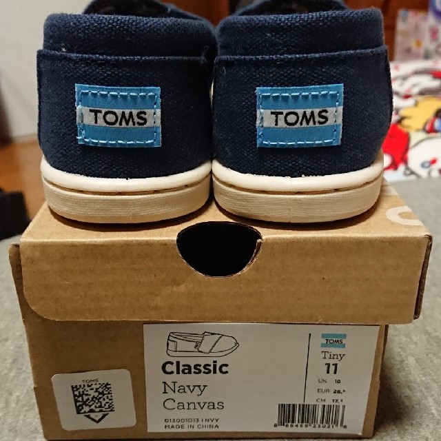 TOMS(トムズ)のTOMS 17.5cm キッズ/ベビー/マタニティのキッズ靴/シューズ(15cm~)(スニーカー)の商品写真