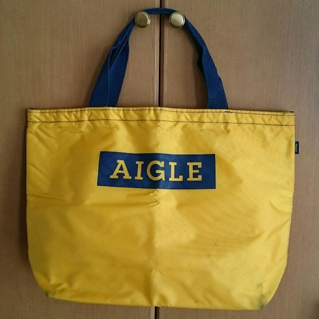 AIGLE(ｴｰｸﾞﾙ)・大型トートバッグ・クーラーバッグ | フリマアプリ ラクマ