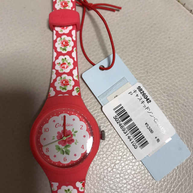 Cath Kidston(キャスキッドソン)の腕時計 キャスキッドソン ピンク花 レディースのファッション小物(腕時計)の商品写真