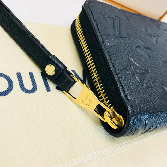 LOUIS VUITTON(ルイヴィトン)のルイヴィトン モノグラム・アンプラント  ジッピーウォレット  メンズのファッション小物(長財布)の商品写真