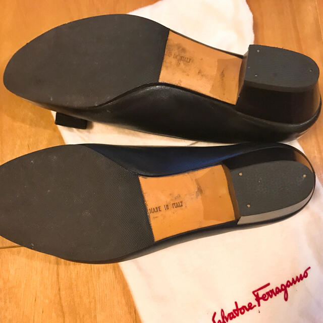 Salvatore Ferragamo(サルヴァトーレフェラガモ)のFerragamo  ヴァラ  used  6C レディースの靴/シューズ(ハイヒール/パンプス)の商品写真