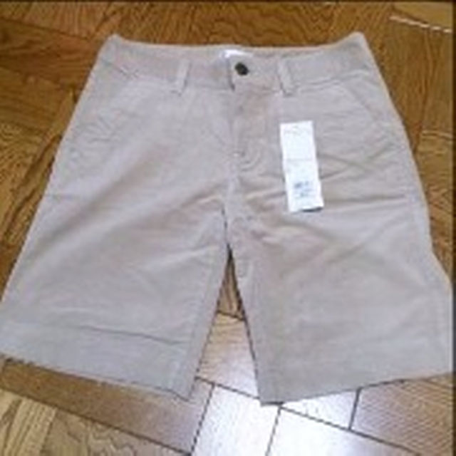 a.v.v(アーヴェヴェ)のストレッチ　ハーフパンツ　ベージュ　Sサイズ(36)　a.v.v　新品　タグ付き レディースのパンツ(ハーフパンツ)の商品写真