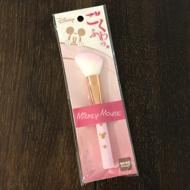 ☆DAISO☆ ミッキー メイクブラシ ２本セット コスメ/美容のコスメ/美容 その他(その他)の商品写真