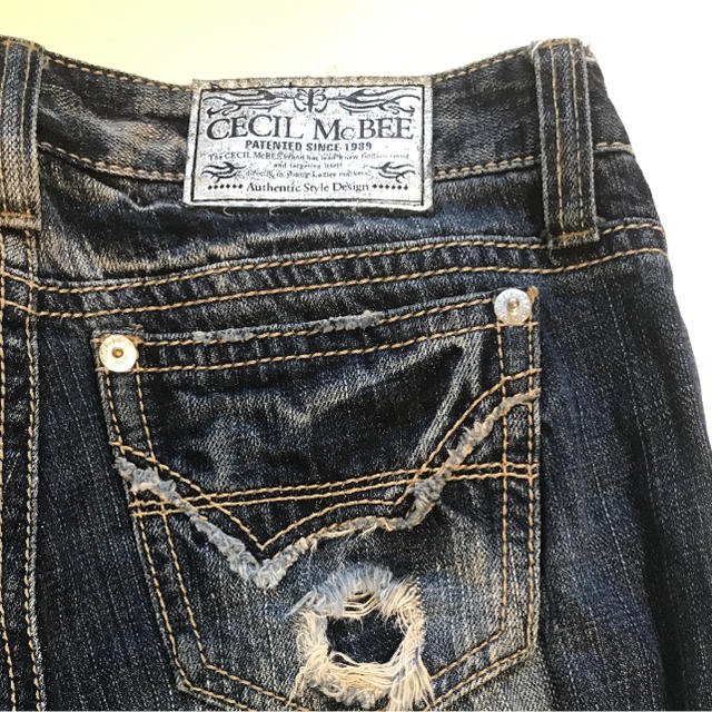 CECIL McBEE(セシルマクビー)のセシルマクビー デニムパンツ レディースのパンツ(デニム/ジーンズ)の商品写真