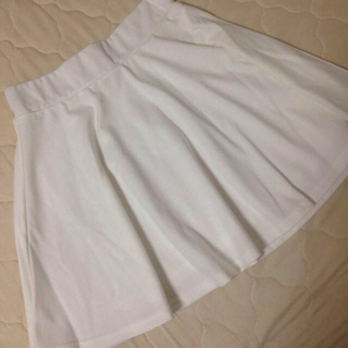 ギャルスター(GALSTAR)の白スカート(ひざ丈スカート)