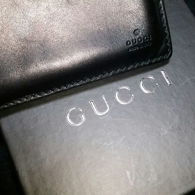 Gucci(グッチ)のGUCCI　二つ折り札入れ財布ブラック メンズのファッション小物(折り財布)の商品写真