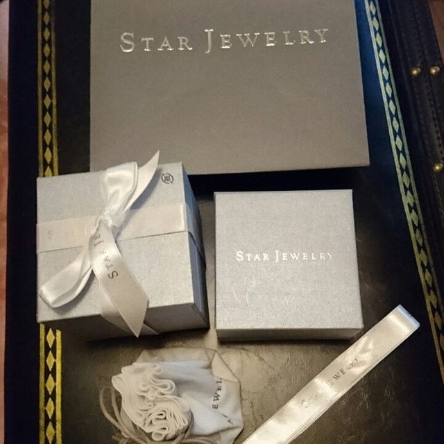 STAR JEWELRY(スタージュエリー)のスタージュエリー 新品 箱・紙袋・リボン7点 レディースのアクセサリー(その他)の商品写真